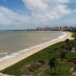Comfortable Apartament And Close To The Beach